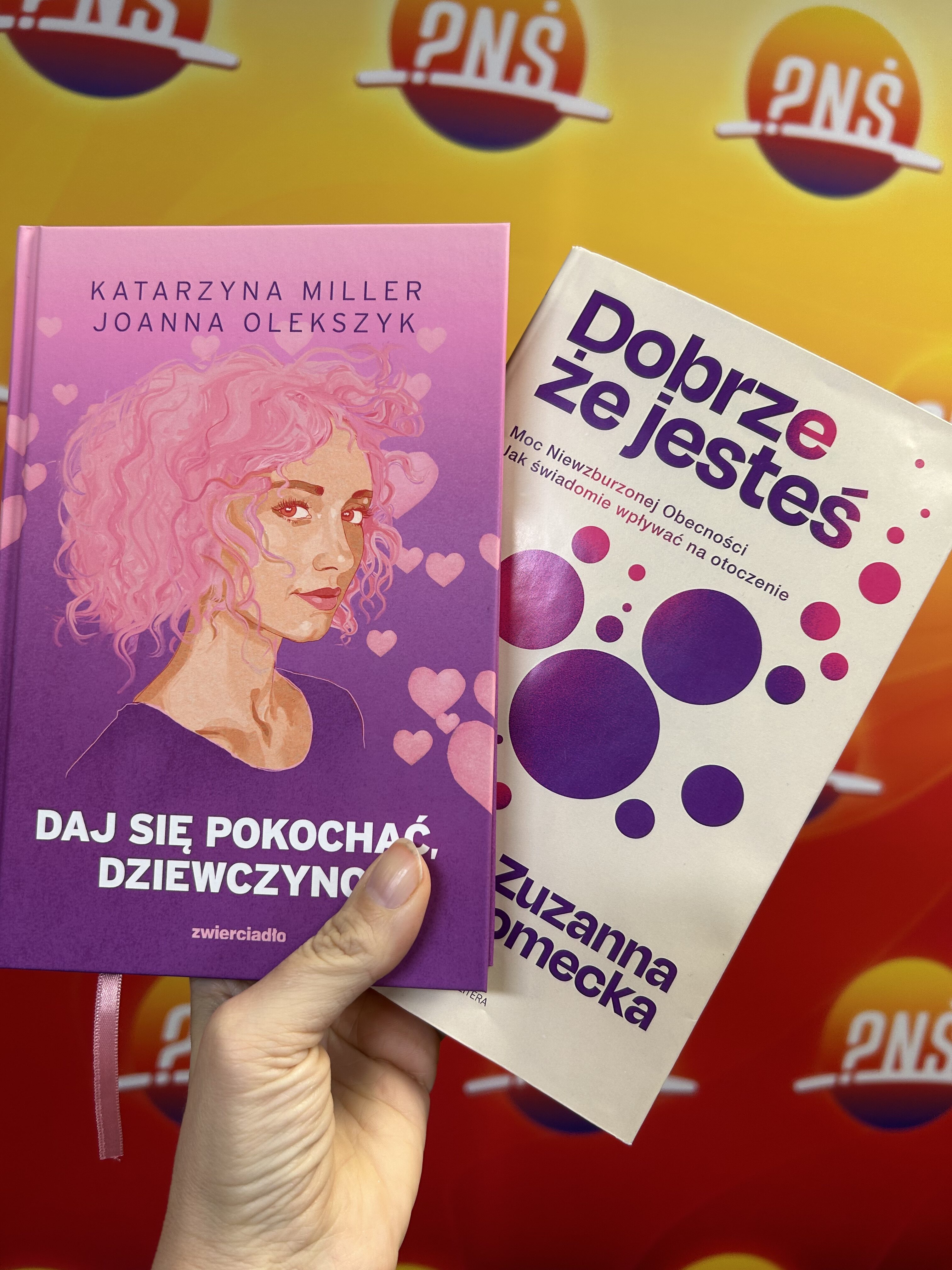 Niewzburzona Obecność...w TVP? dwie fioletowe ksiązki